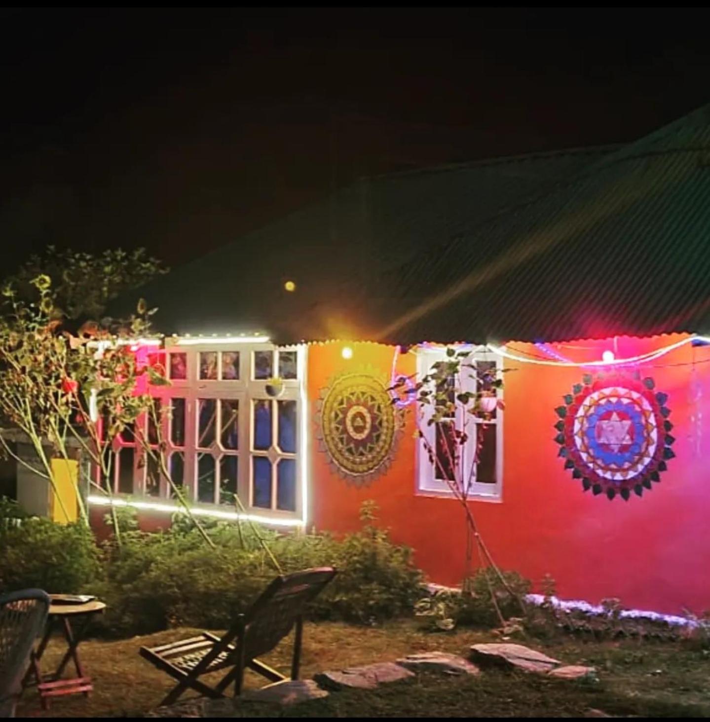 Renuka Homestay And Cafe 卡索尔 外观 照片